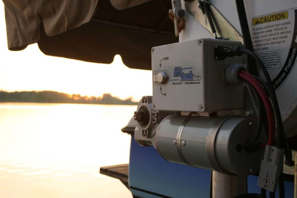 Lift Tech DC 12/24v Drive Motor with Wireless Remote Midwest Marine