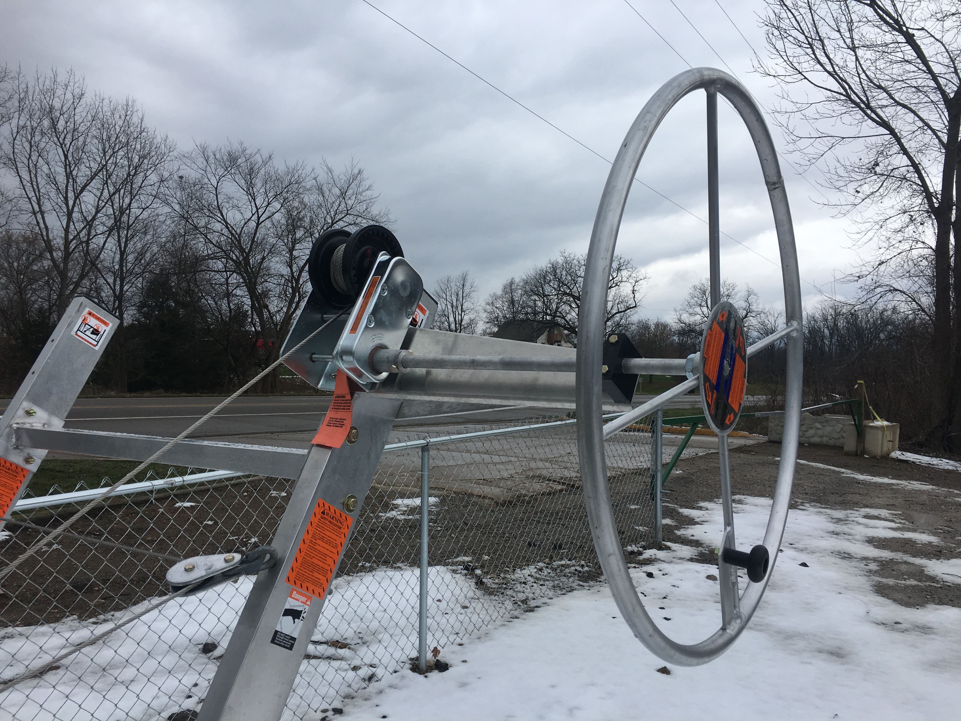 Craftlander Cantilever Pontoon Lift Midwest Marine Supplies